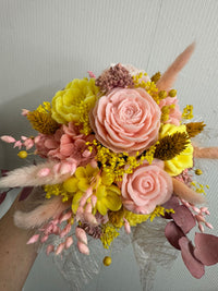 Soy wax flower bouquet - pastel yellow and light rose