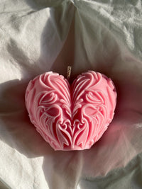 Sculpted heart