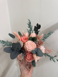 Bloemenboeket van sojawas - zalmroos