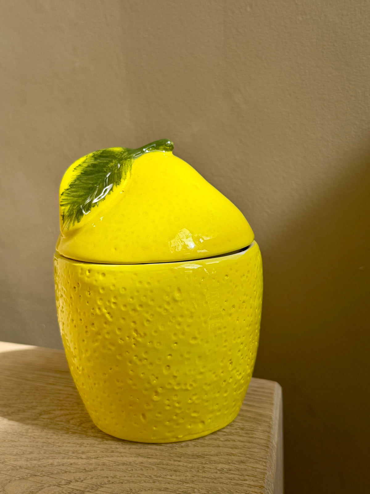 Lemon wax melt burner