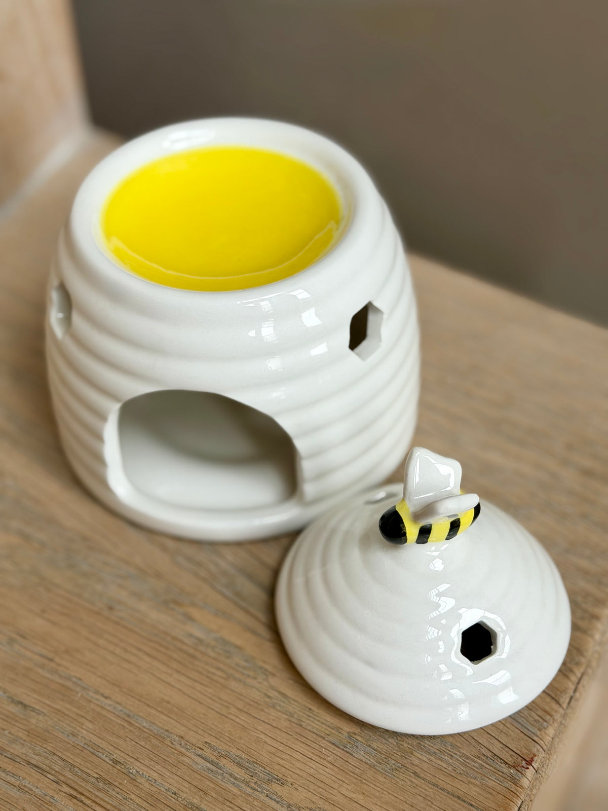 Beehive - wax burner