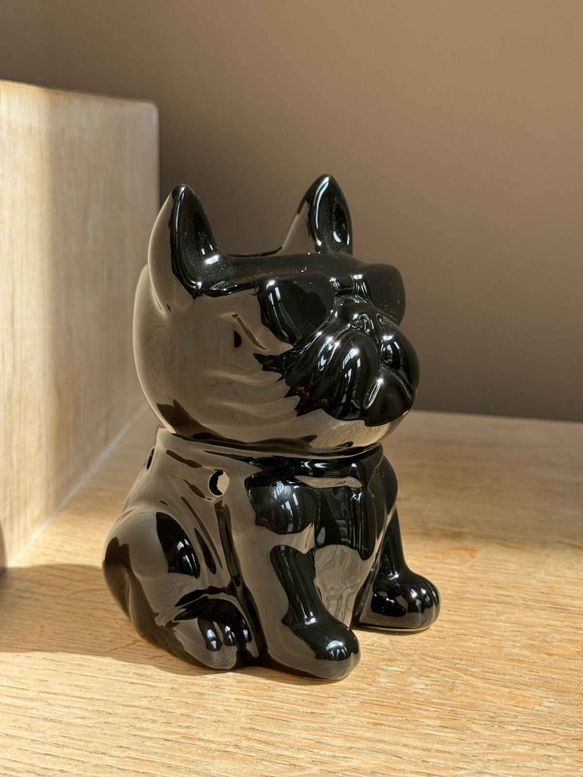 Black Bulldog waxbrander