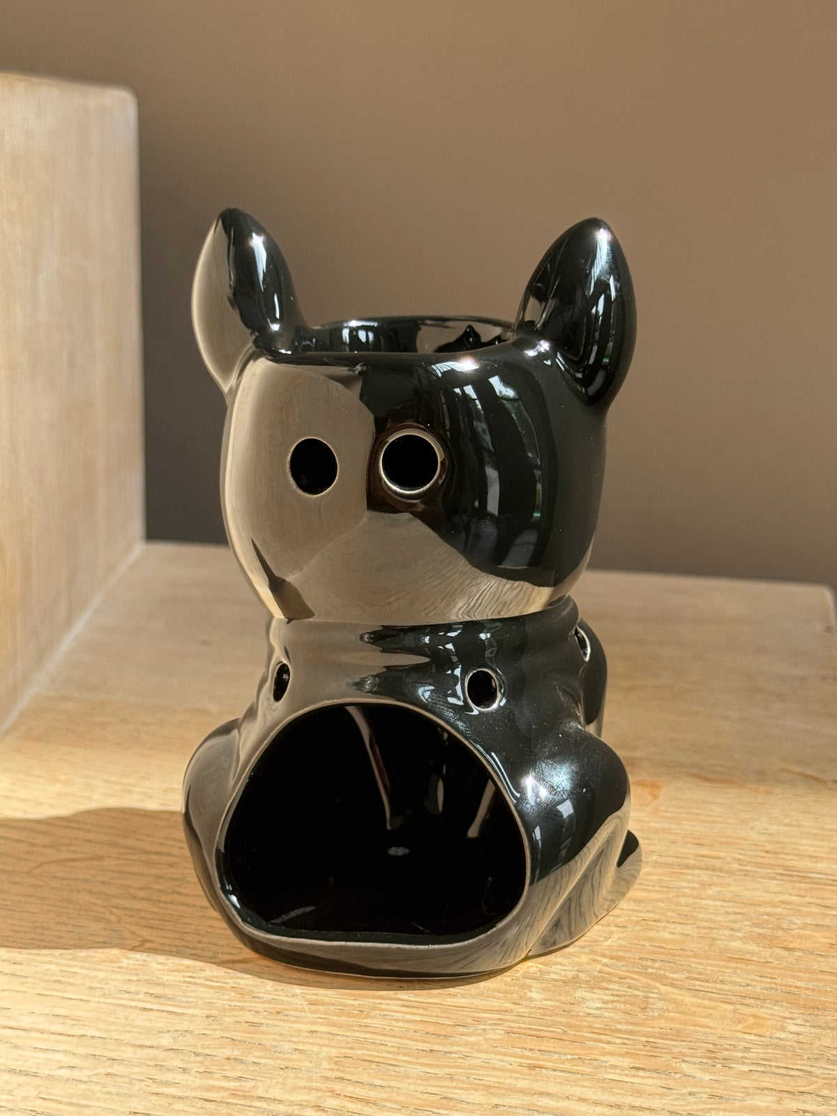 Black Bulldog waxbrander