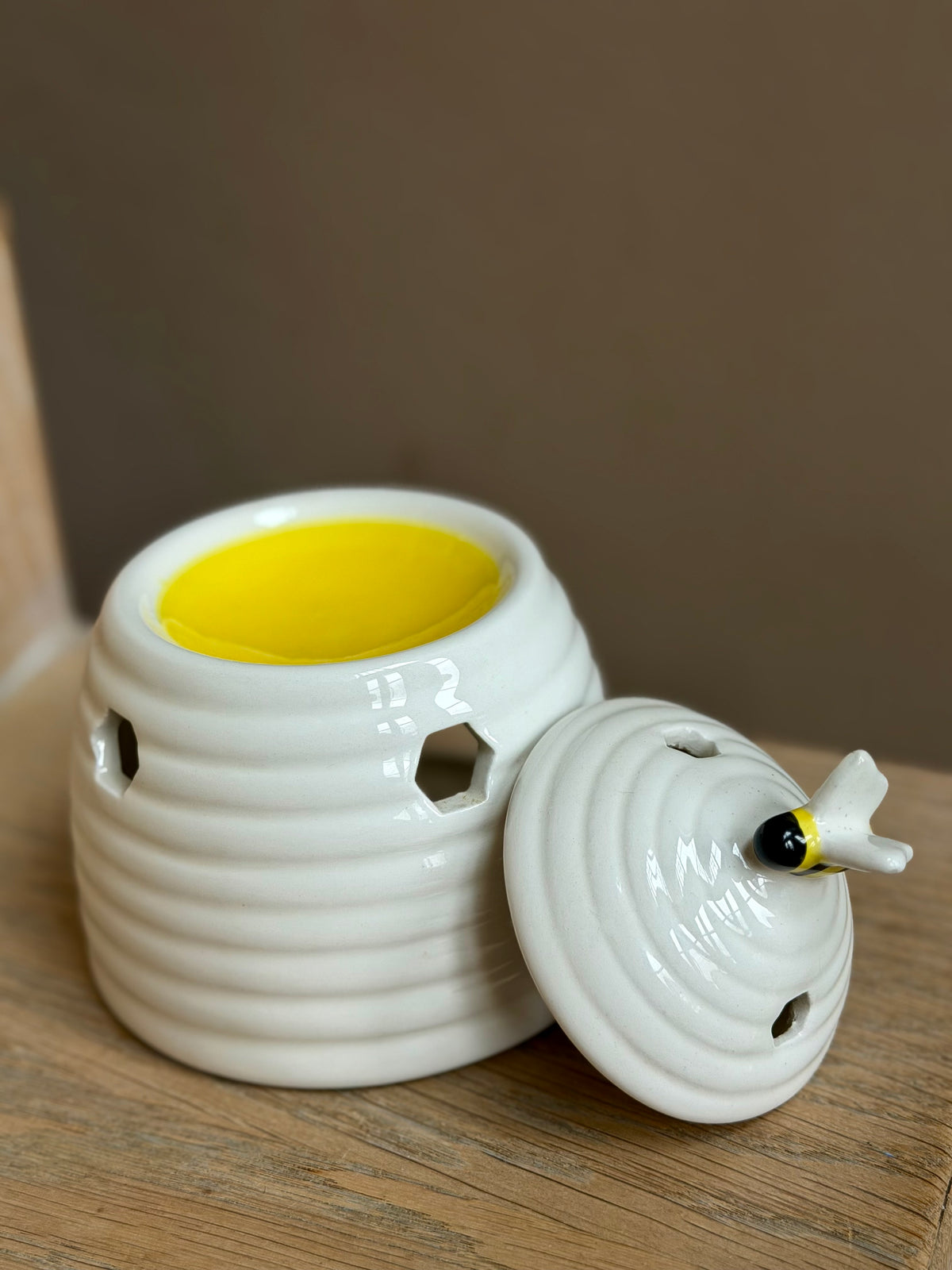 Beehive - wax burner