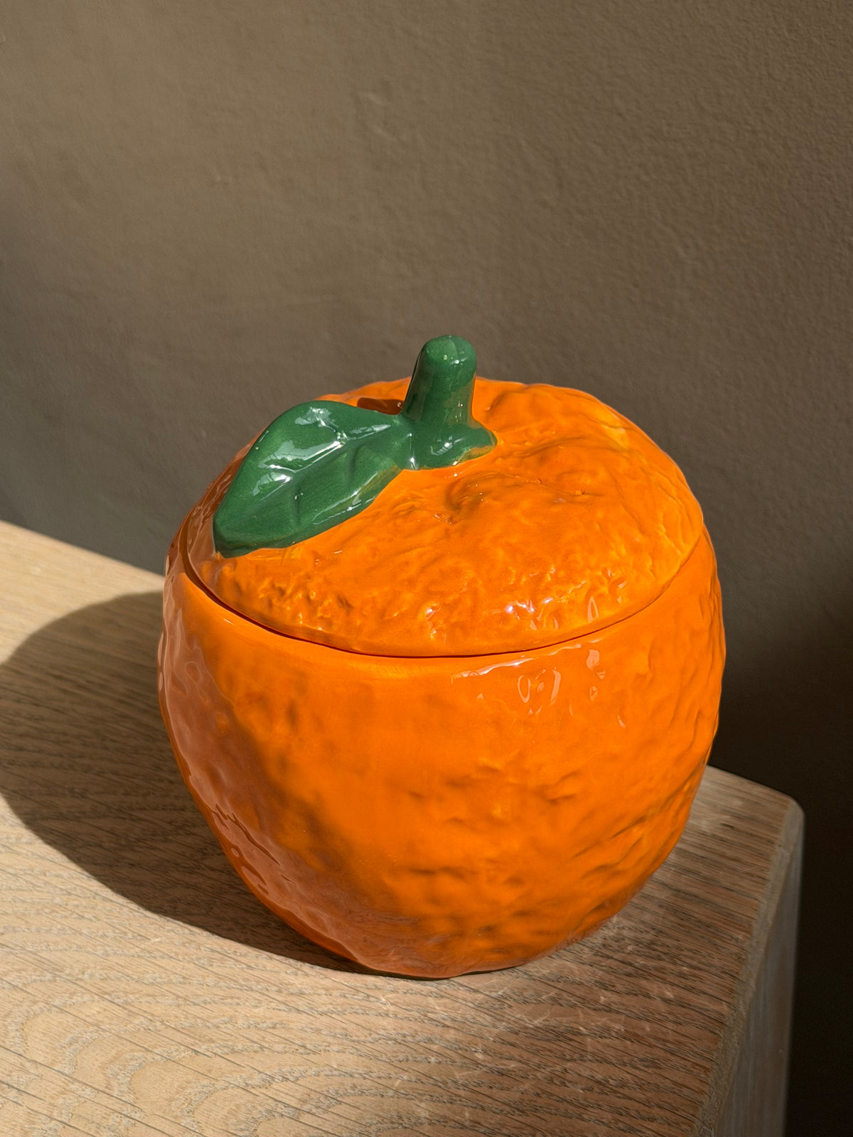 Orange waxbrander