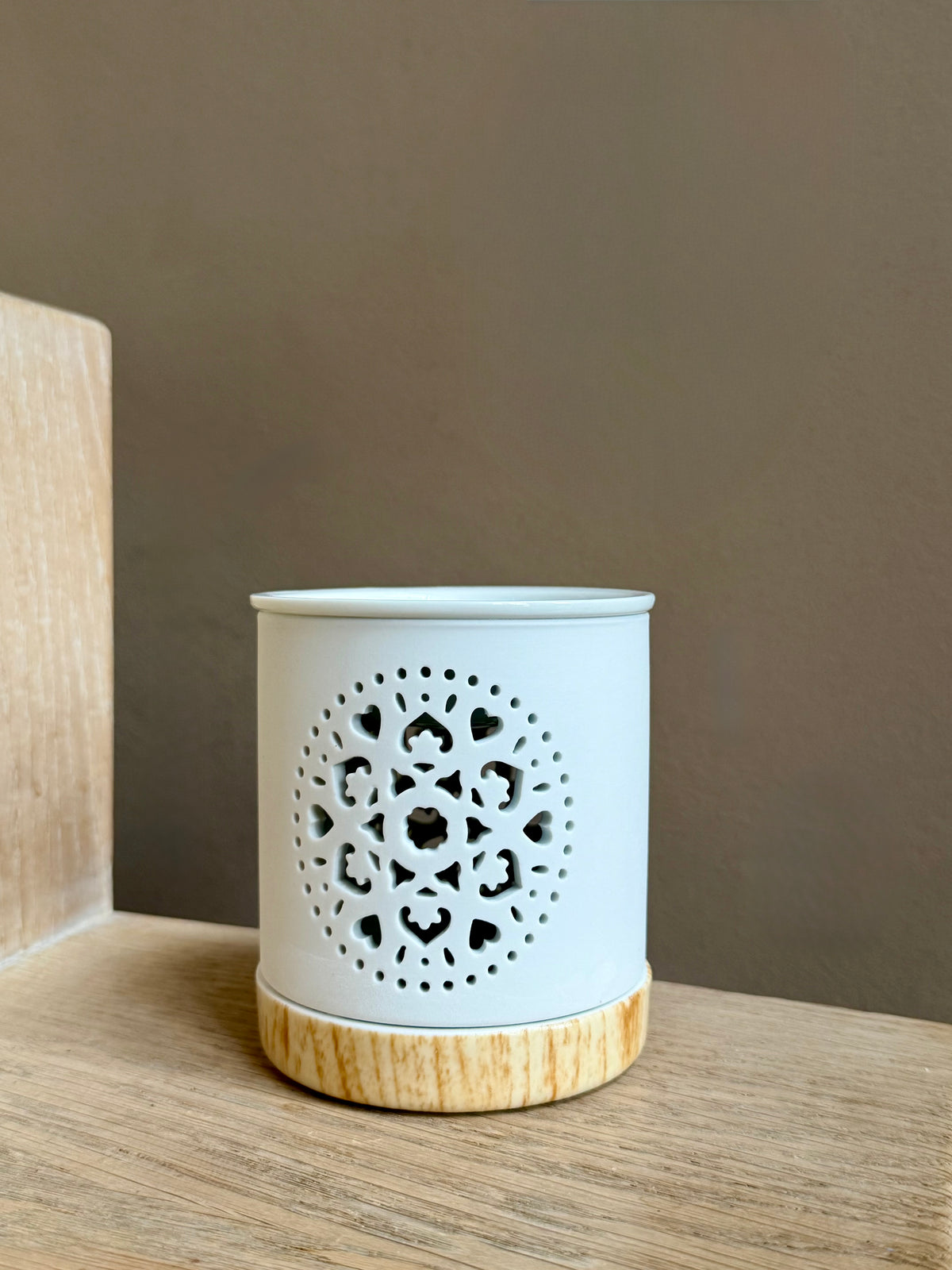 White Mandala - wax burner