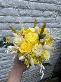 Bloemenboeket van sojawas - geel