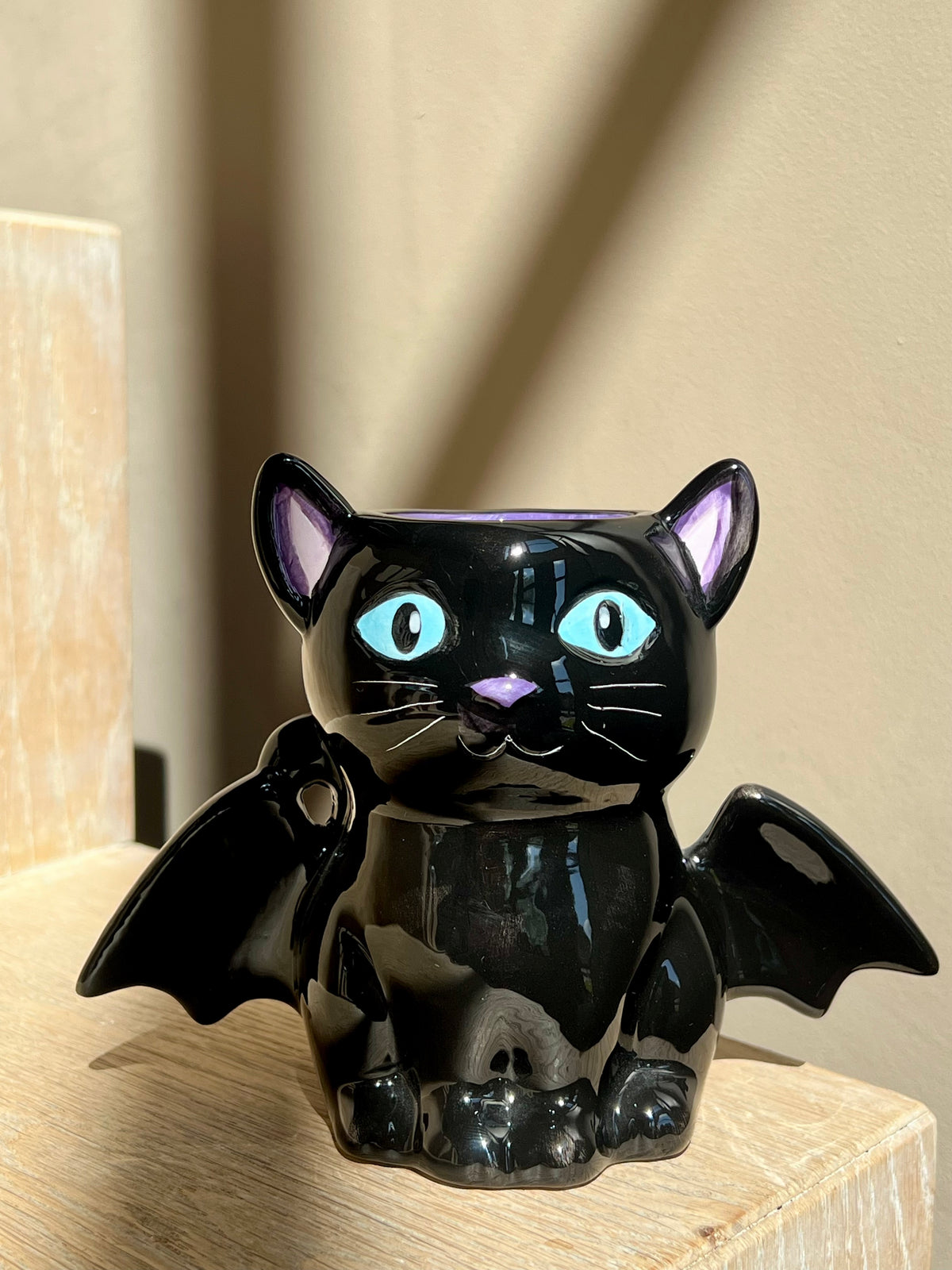 Catbat waxbrander