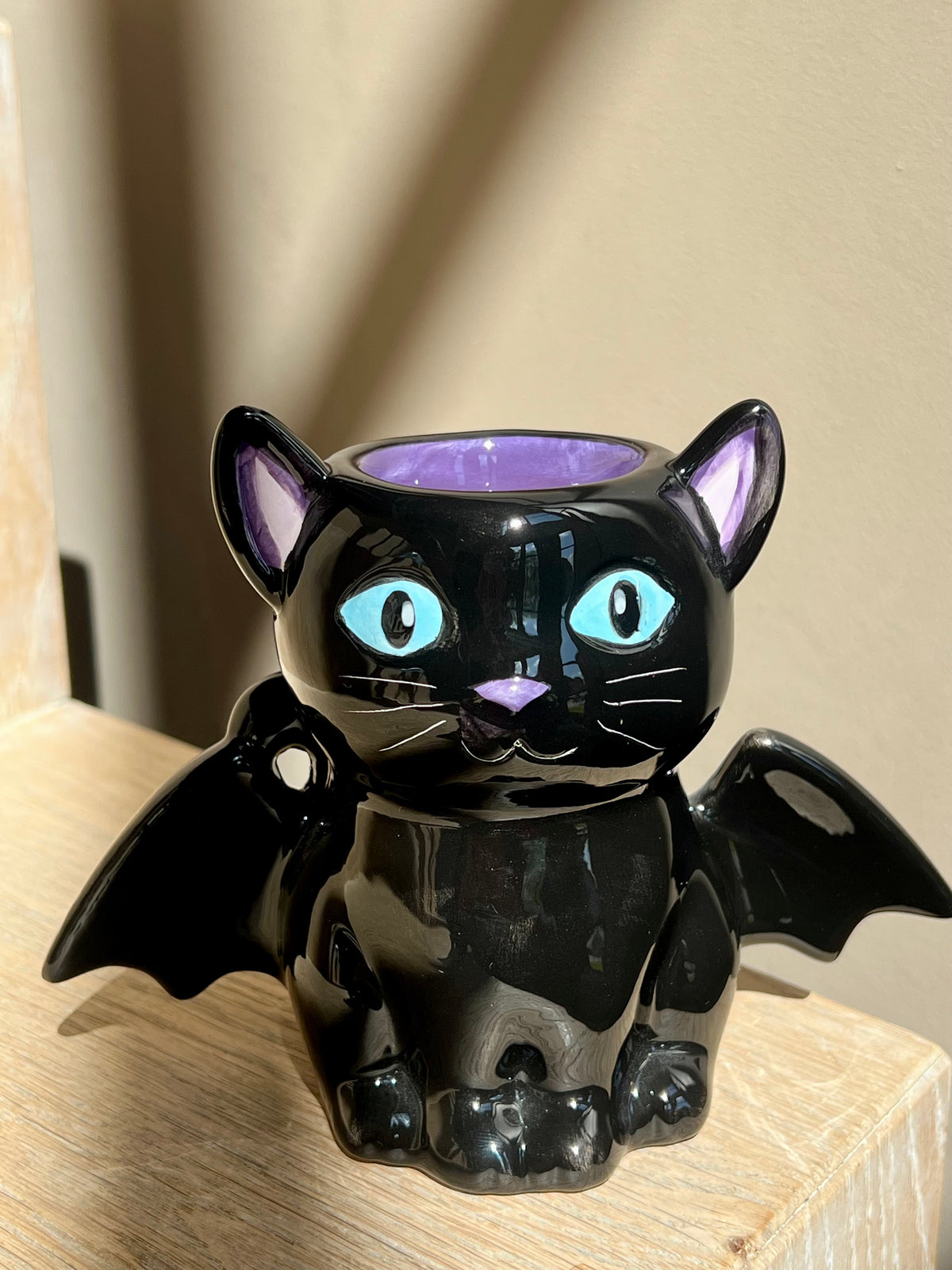 Catbat waxbrander