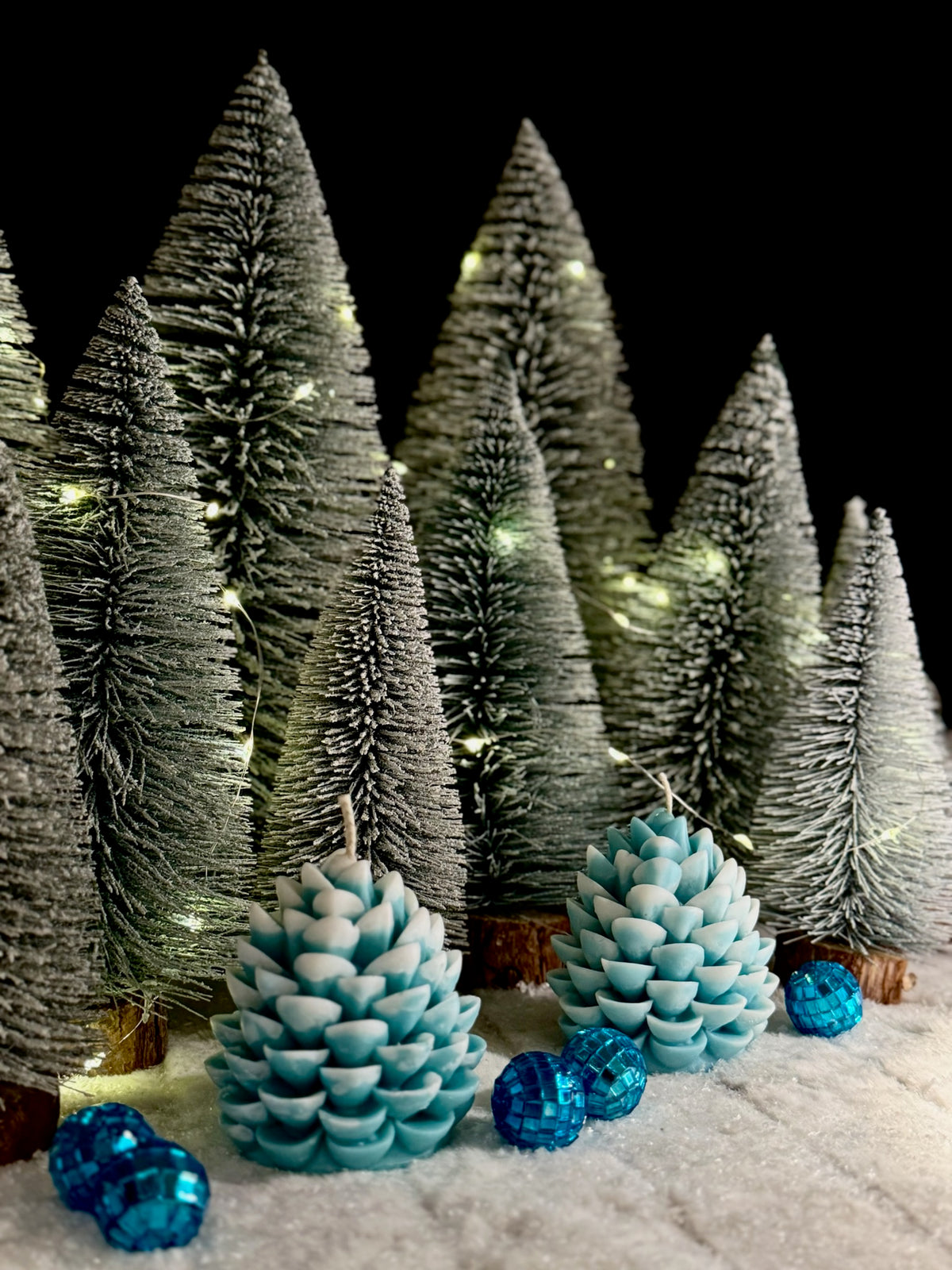 Pine cone candle