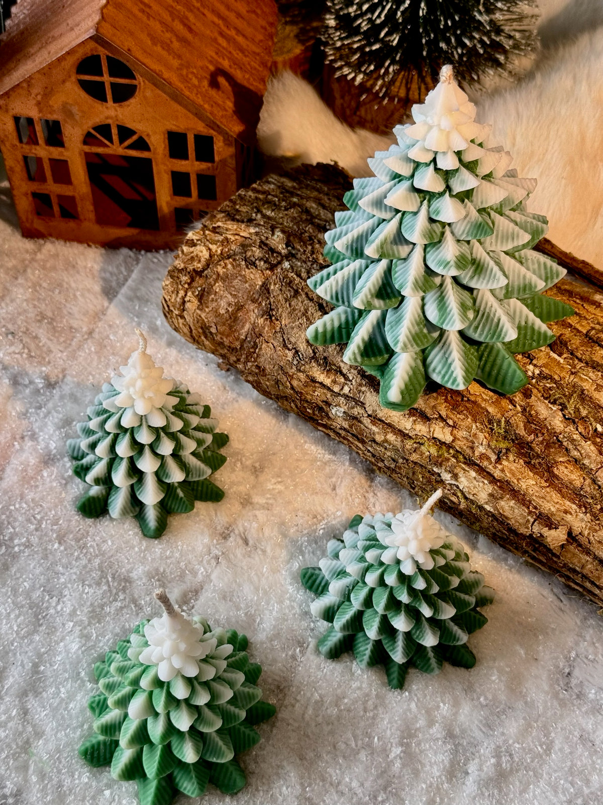 Frosty Christmas tree - besneeuwde kerstboom kaars