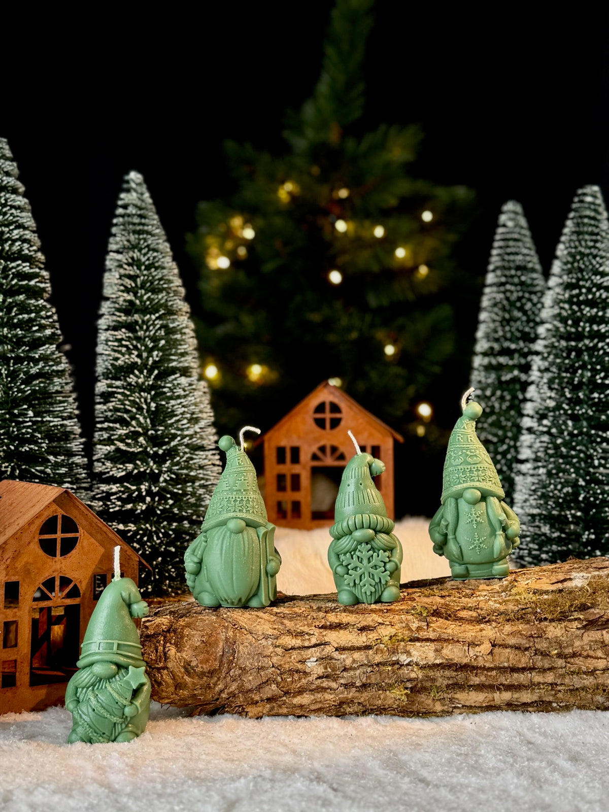 Les Gnomes d'Hiver – Set de 4 bougies gnomes de Noël