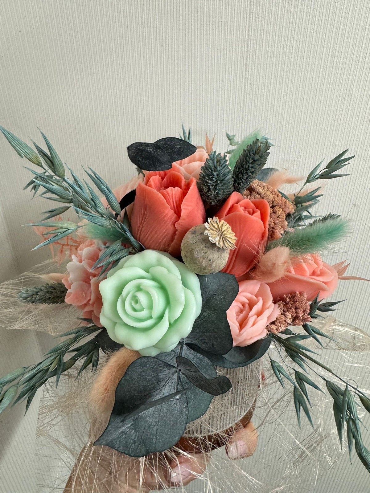 Bloemenboeket van sojawas - mint groen & zalmroze